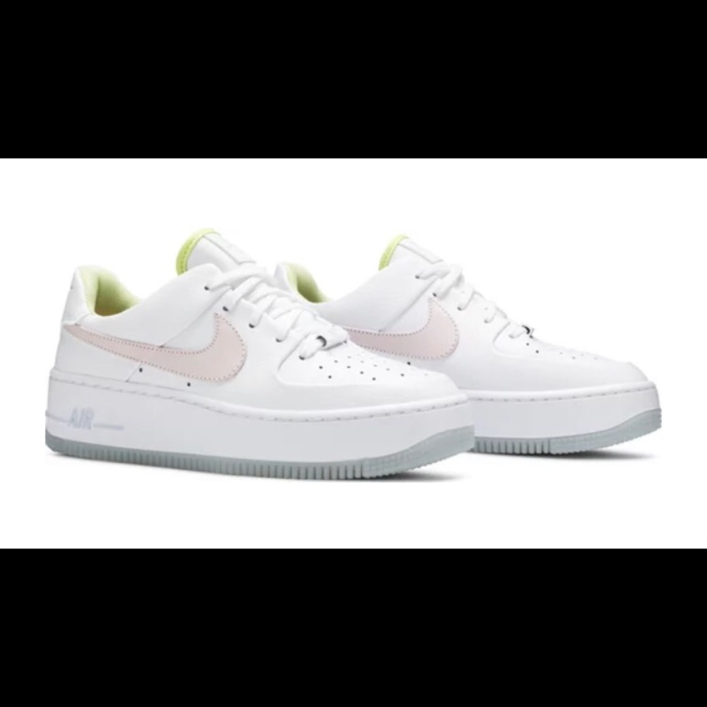 Nike Air Force 1